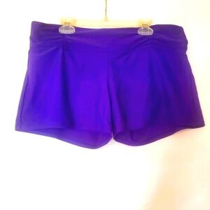 Athleta Purple Women's Shorts Medium